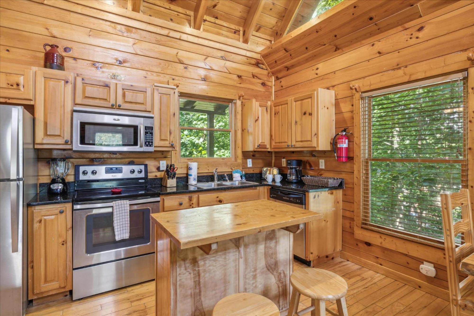 Sleepy Willow Cabin Севьервилл Экстерьер фото