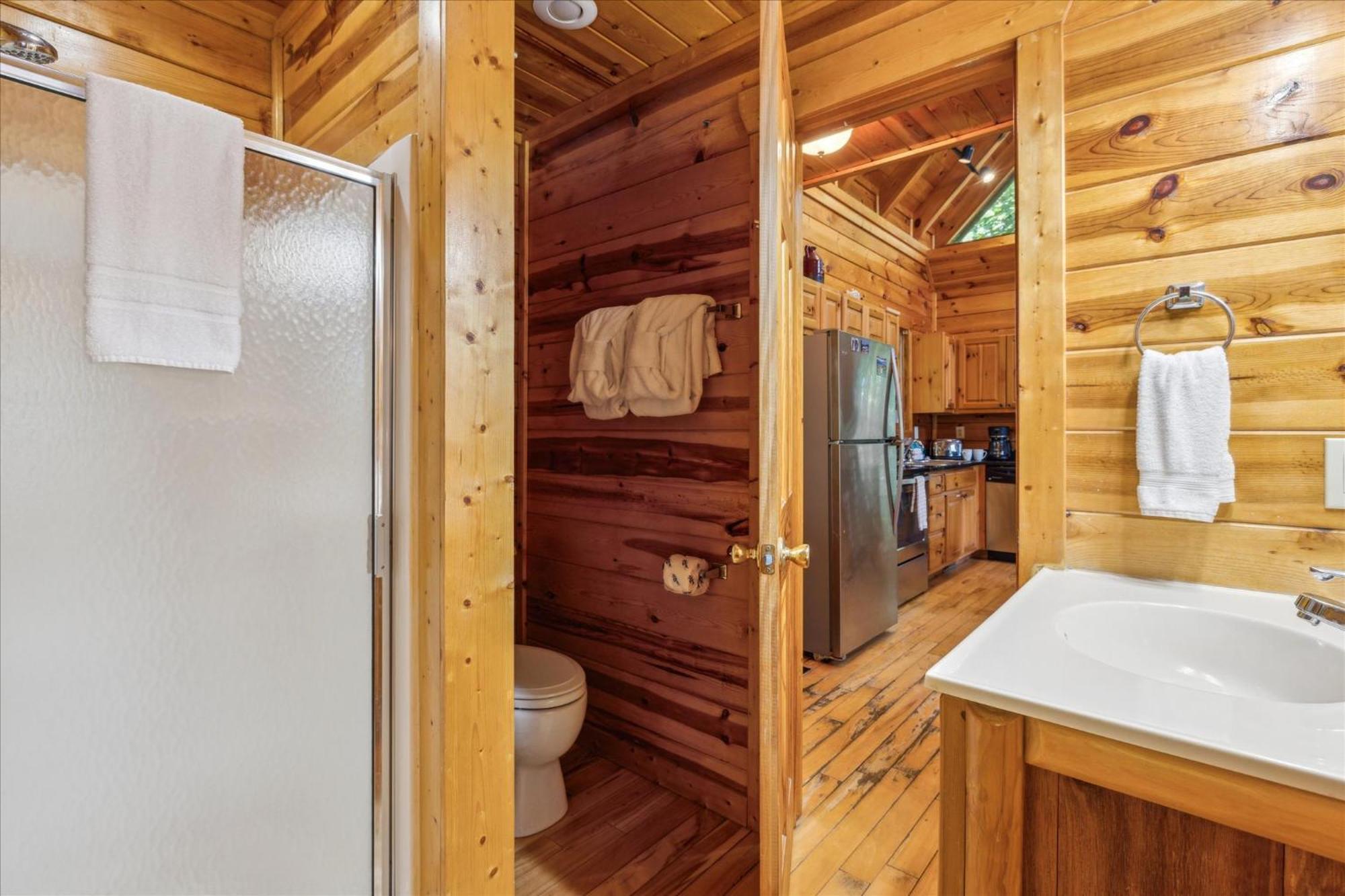 Sleepy Willow Cabin Севьервилл Экстерьер фото